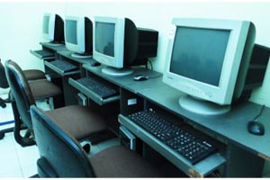 Laboratorium Komputer STIE Kalpataru